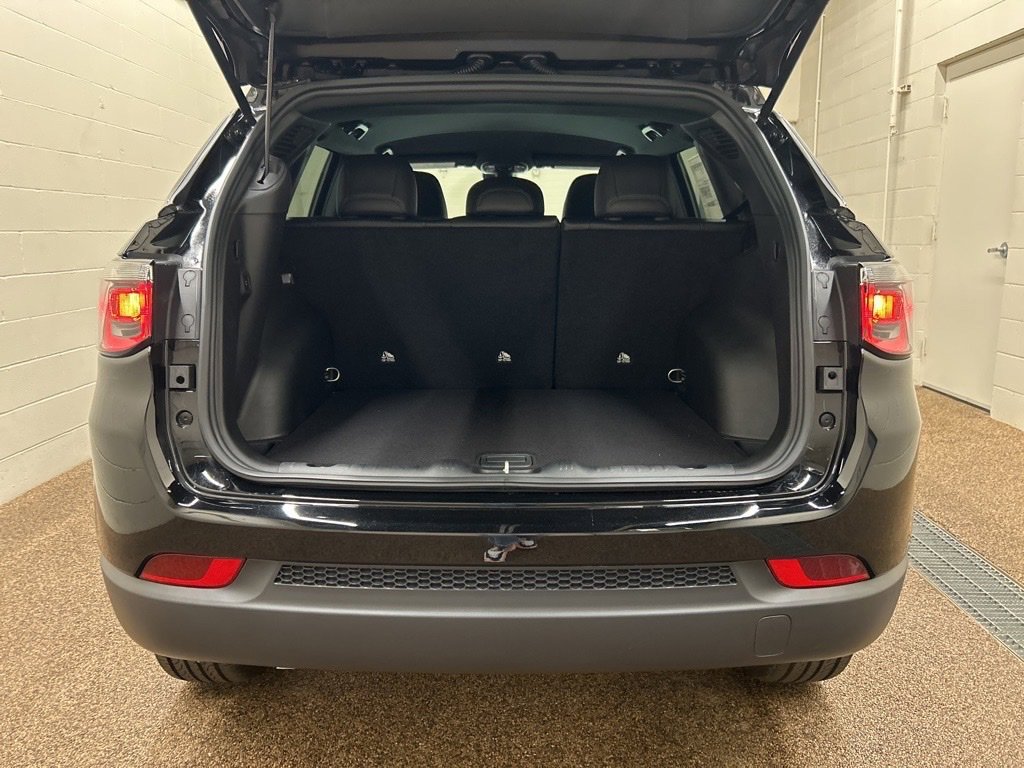 New 2026 Jeep Compass Latitude w/ Quick Order Package 29K image 11