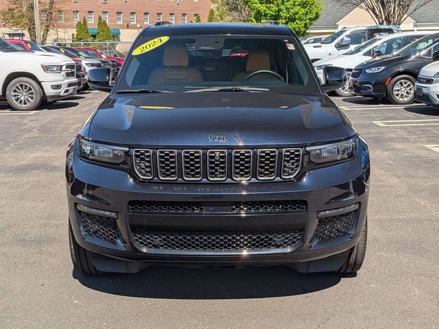 Used 2024 Jeep Grand Cherokee L Summit w/ High Altitude Package AWD/4WD image 8