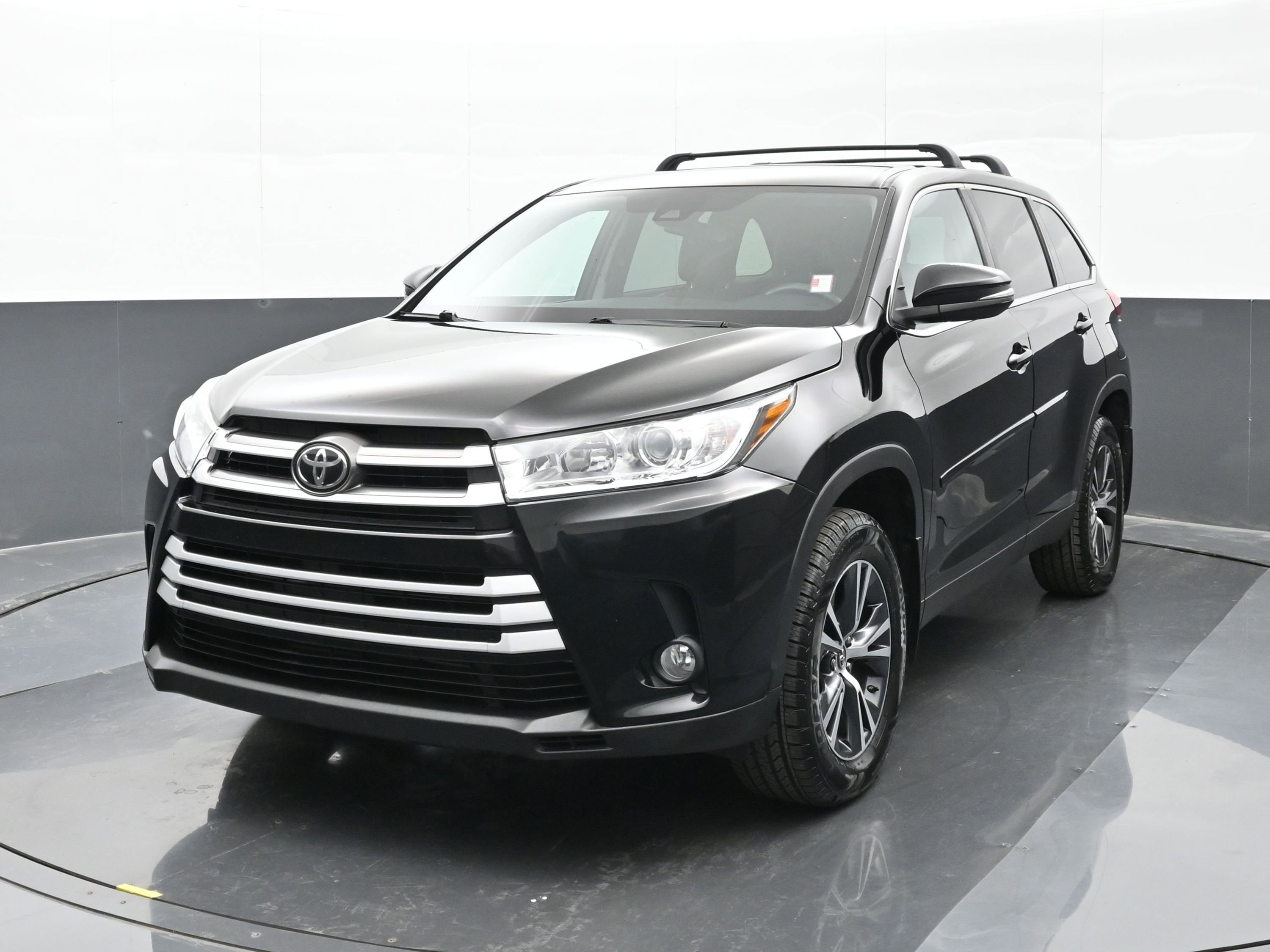 Used 2019 Toyota Highlander Plus image 4