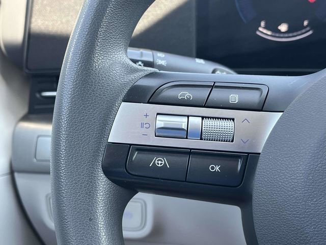 Used 2024 Hyundai Kona SE image 25