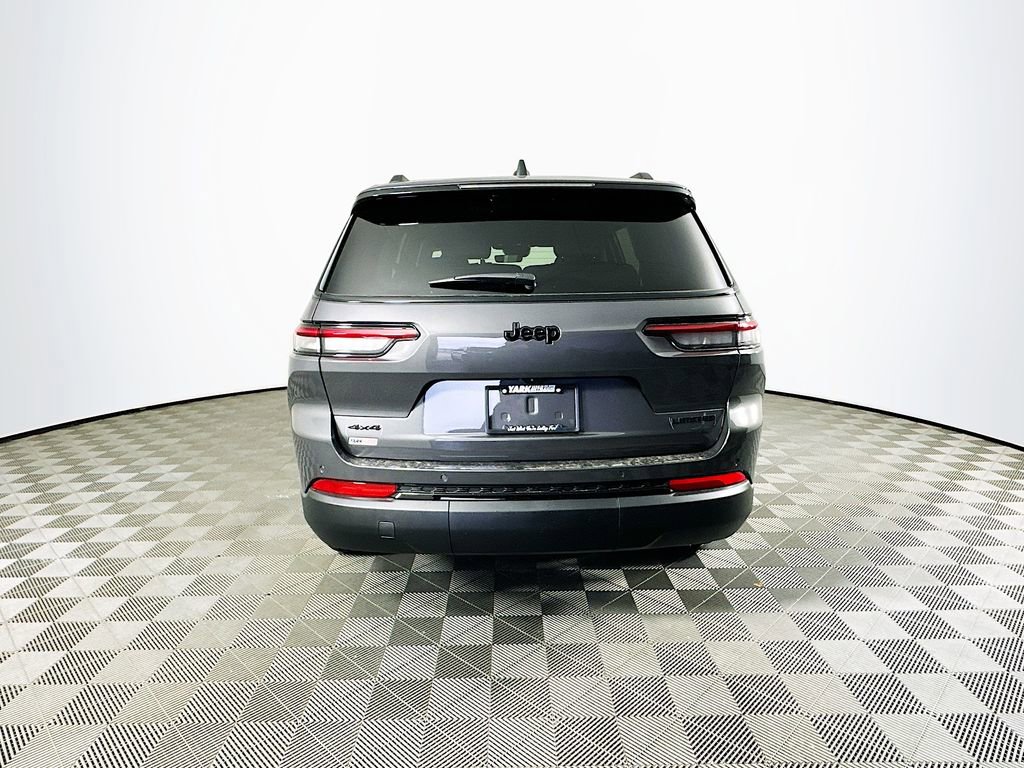 New 2025 Jeep Grand Cherokee L Limited w/ Black Appearance Package image 8