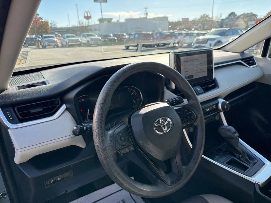 Used 2023 Toyota RAV4 XLE image 13