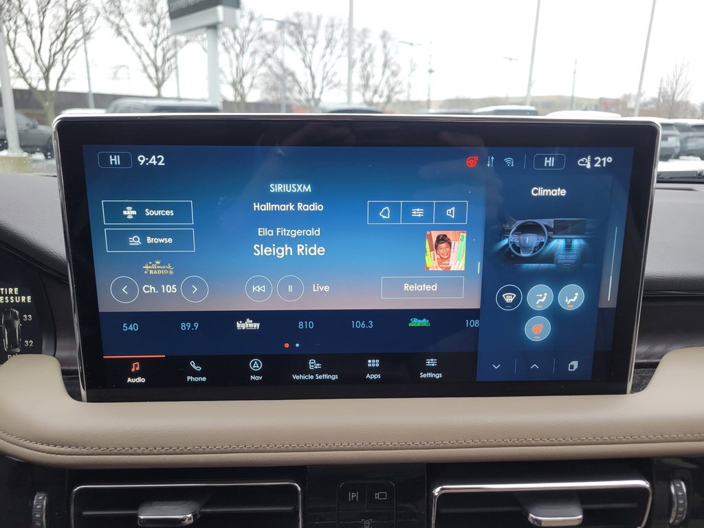 Used 2021 Lincoln Nautilus Reserve image 31