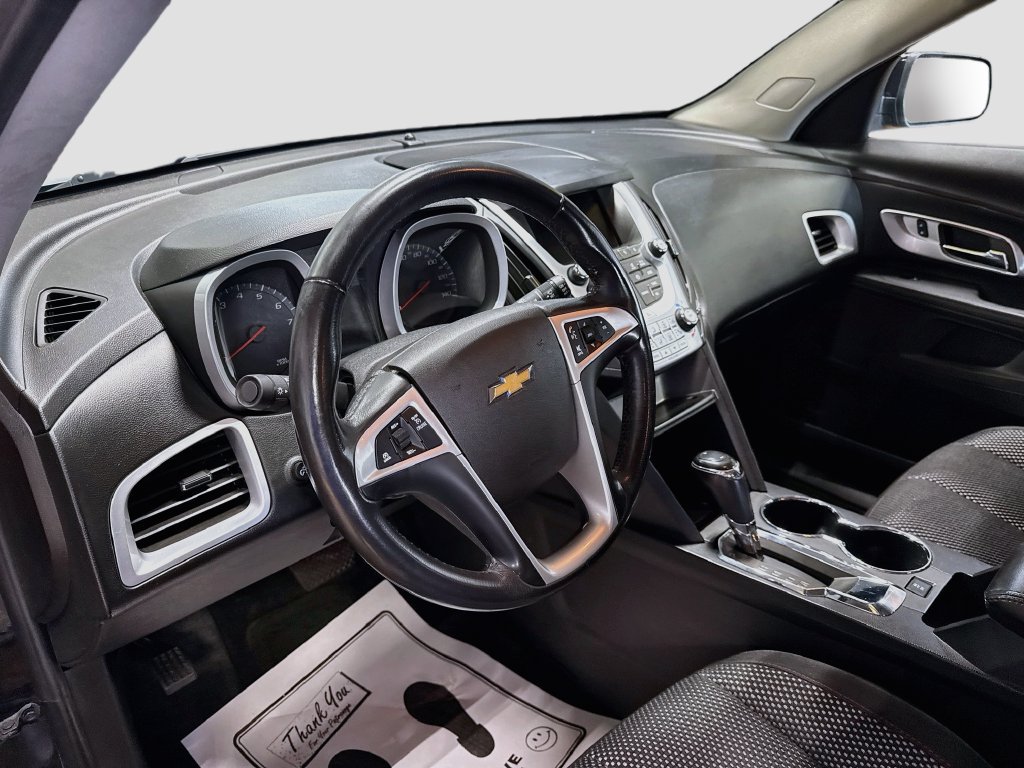 Used 2017 Chevrolet Equinox LT w/ Convenience Package FWD image 9