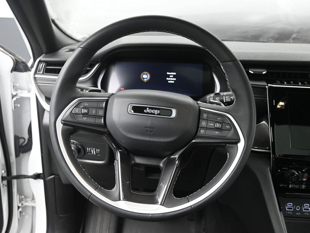 Used 2023 Jeep Grand Cherokee L Altitude image 29