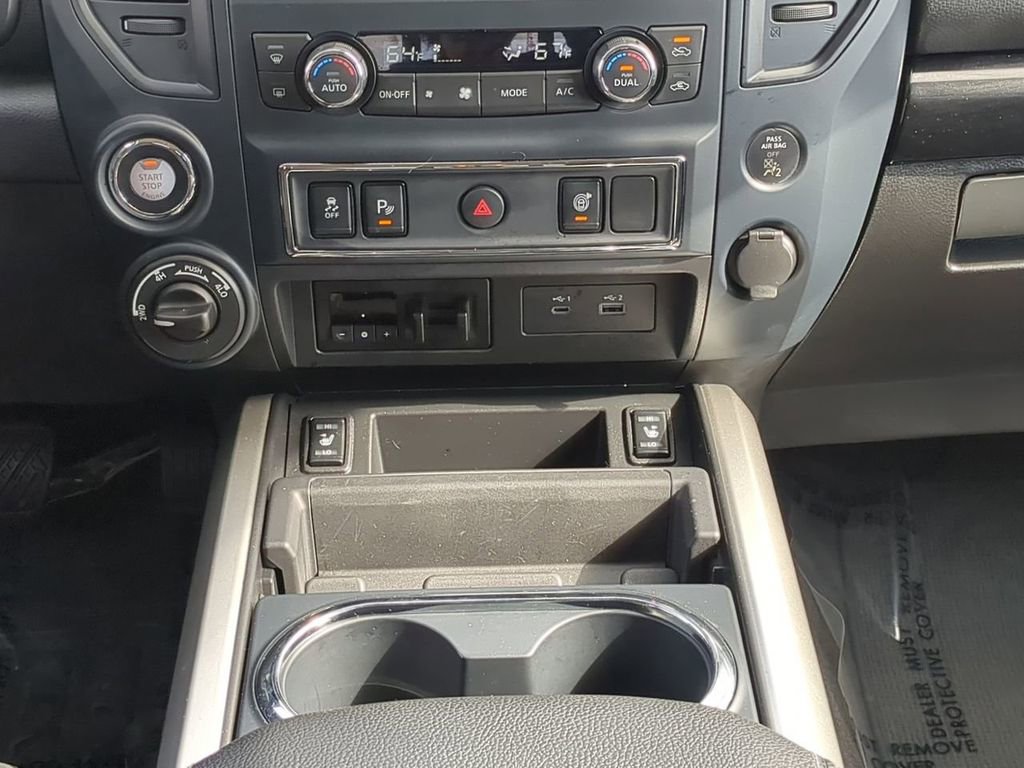 Used 2024 Nissan Titan SV w/ SV Convenience Package image 20