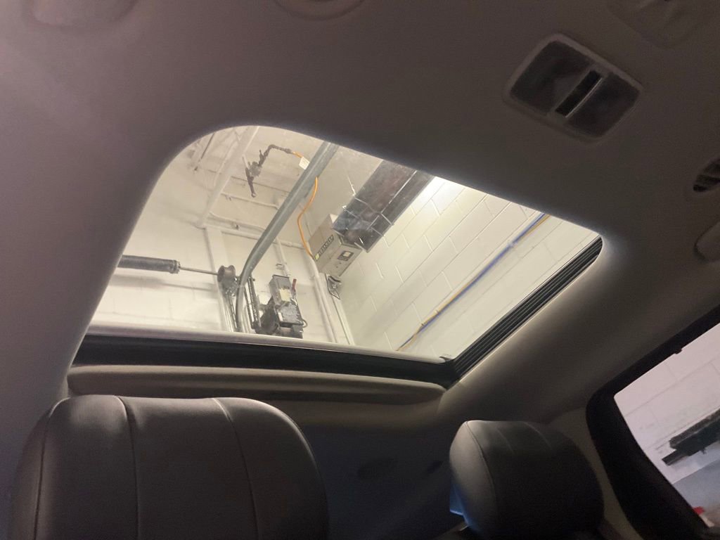 Used 2023 Kia Carnival SX Prestige image 44