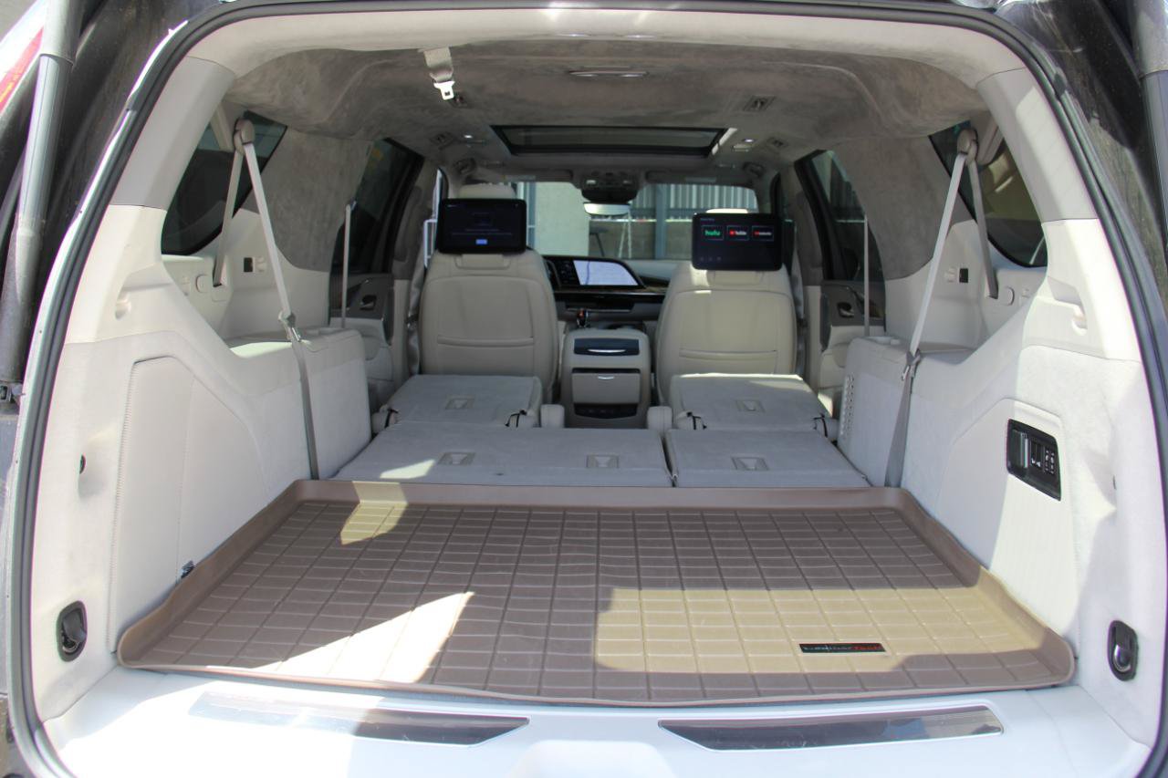 Used 2023 Cadillac Escalade ESV Sport Platinum AWD/4WD image 9