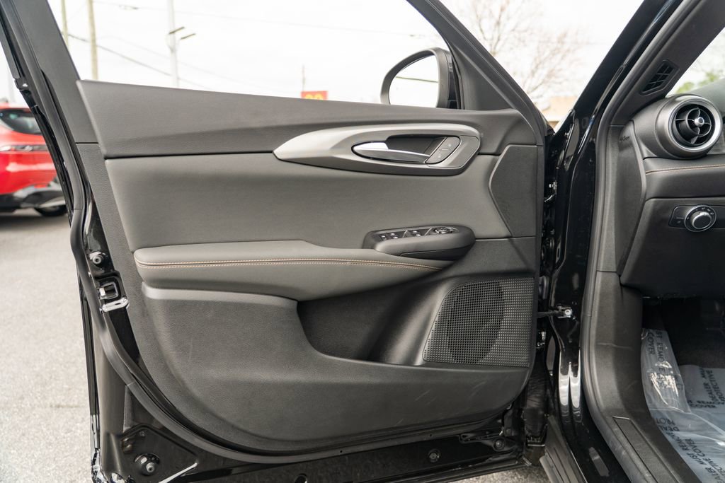 New 2025 Alfa Romeo Tonale w/ Premium Package image 12