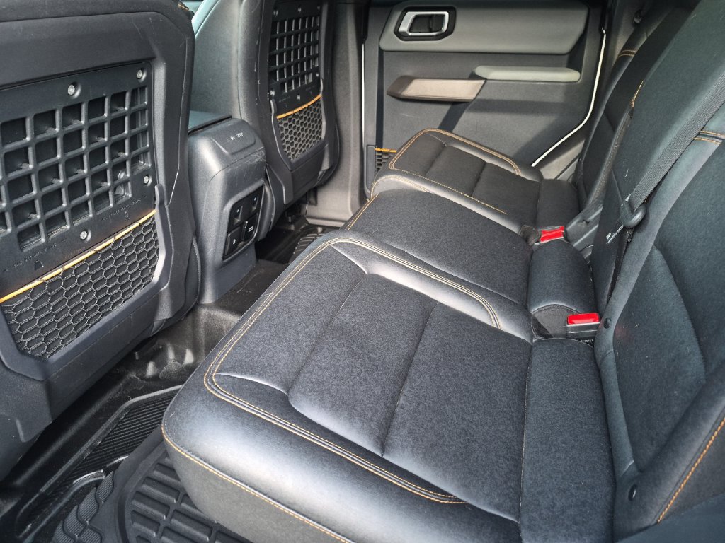 Used 2023 Ford Bronco Badlands AWD/4WD image 12