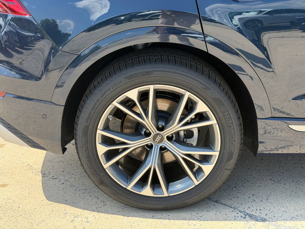 New 2026 Audi Q8 Premium Plus AWD/4WD image 6