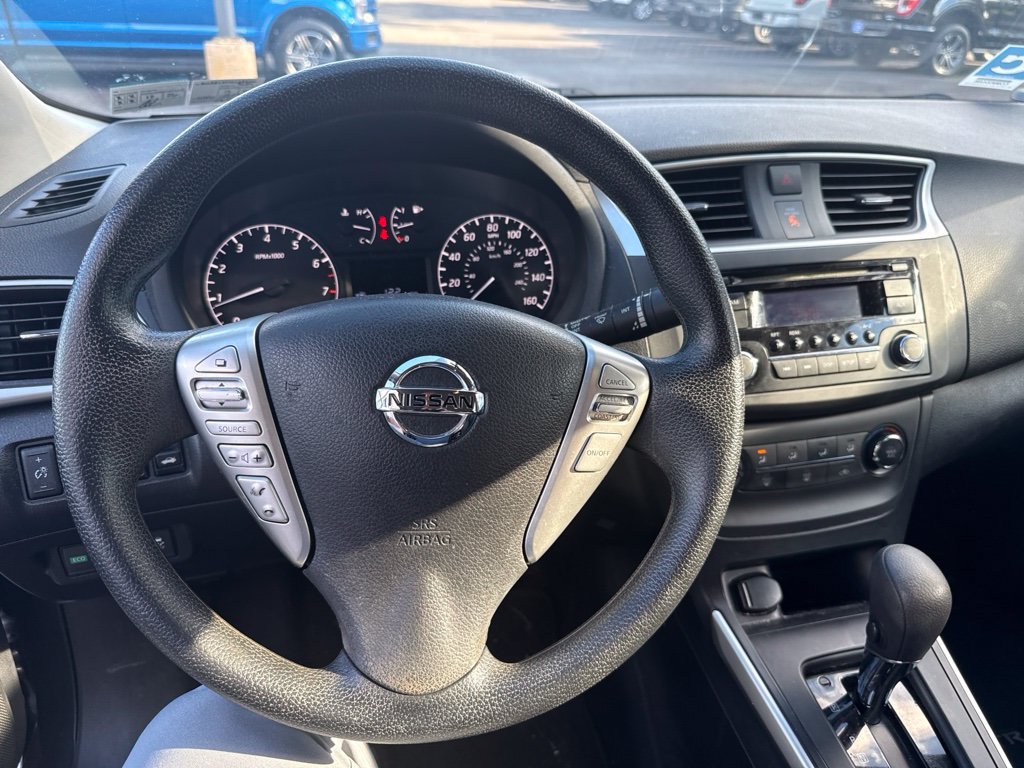 Used 2016 Nissan Sentra S FWD image 9