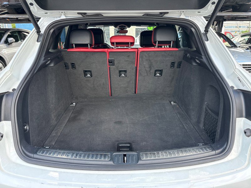 Used 2020 Porsche Macan AWD/4WD image 33