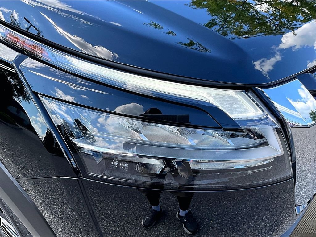 Certified 2023 Nissan Pathfinder Platinum AWD/4WD image 34