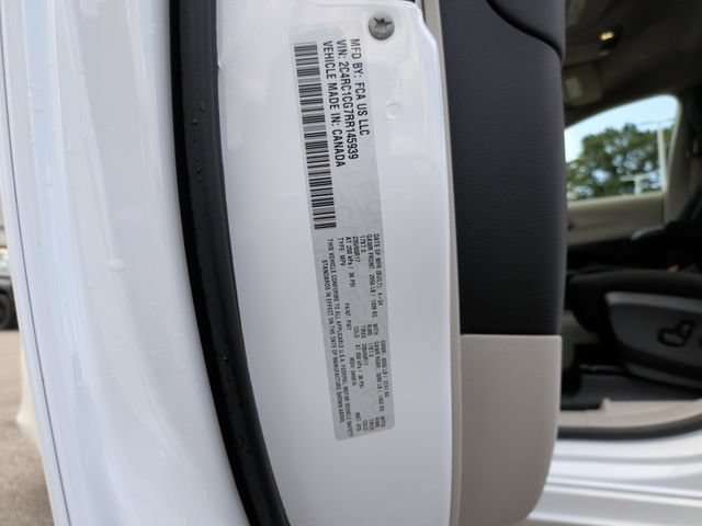 Used 2024 Chrysler Voyager LX FWD image 30