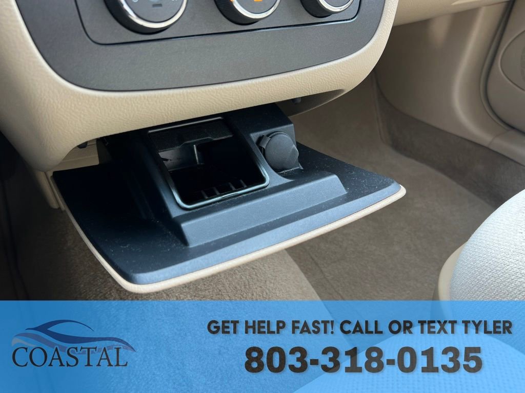 Used 2011 Buick Lucerne CX image 35