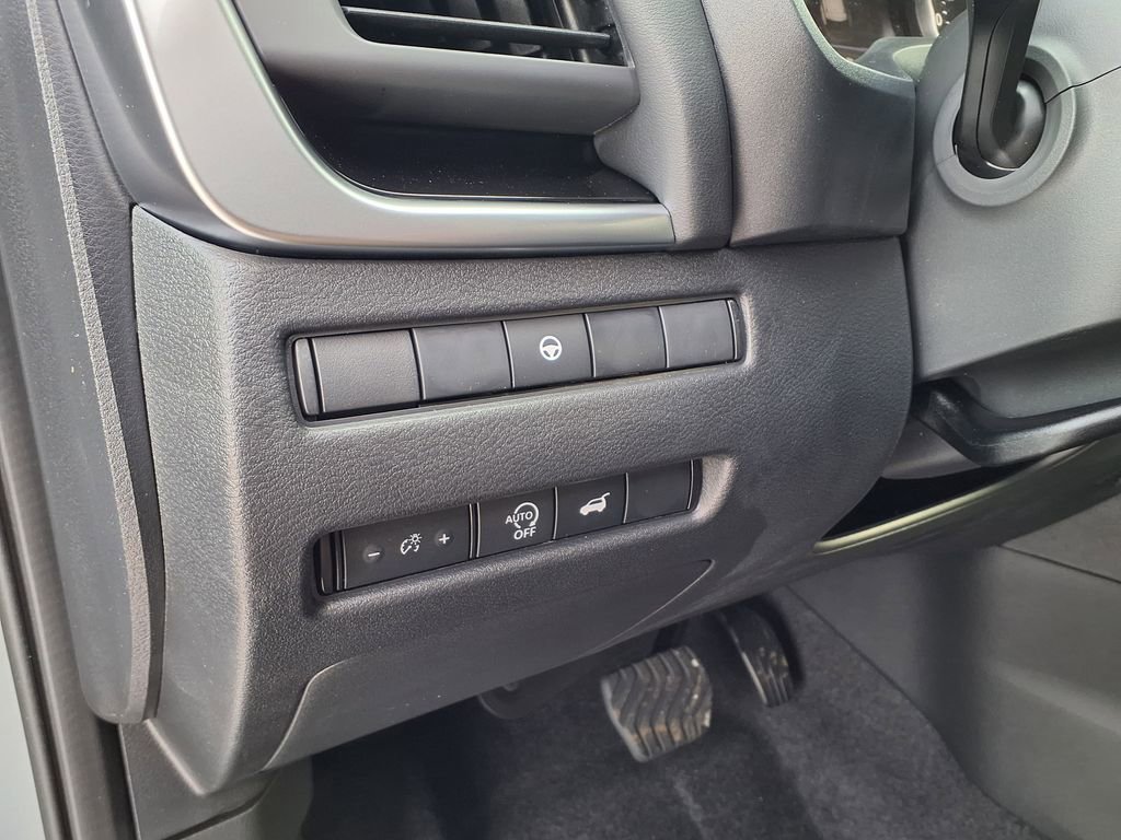 New 2026 Nissan Rogue SV image 22