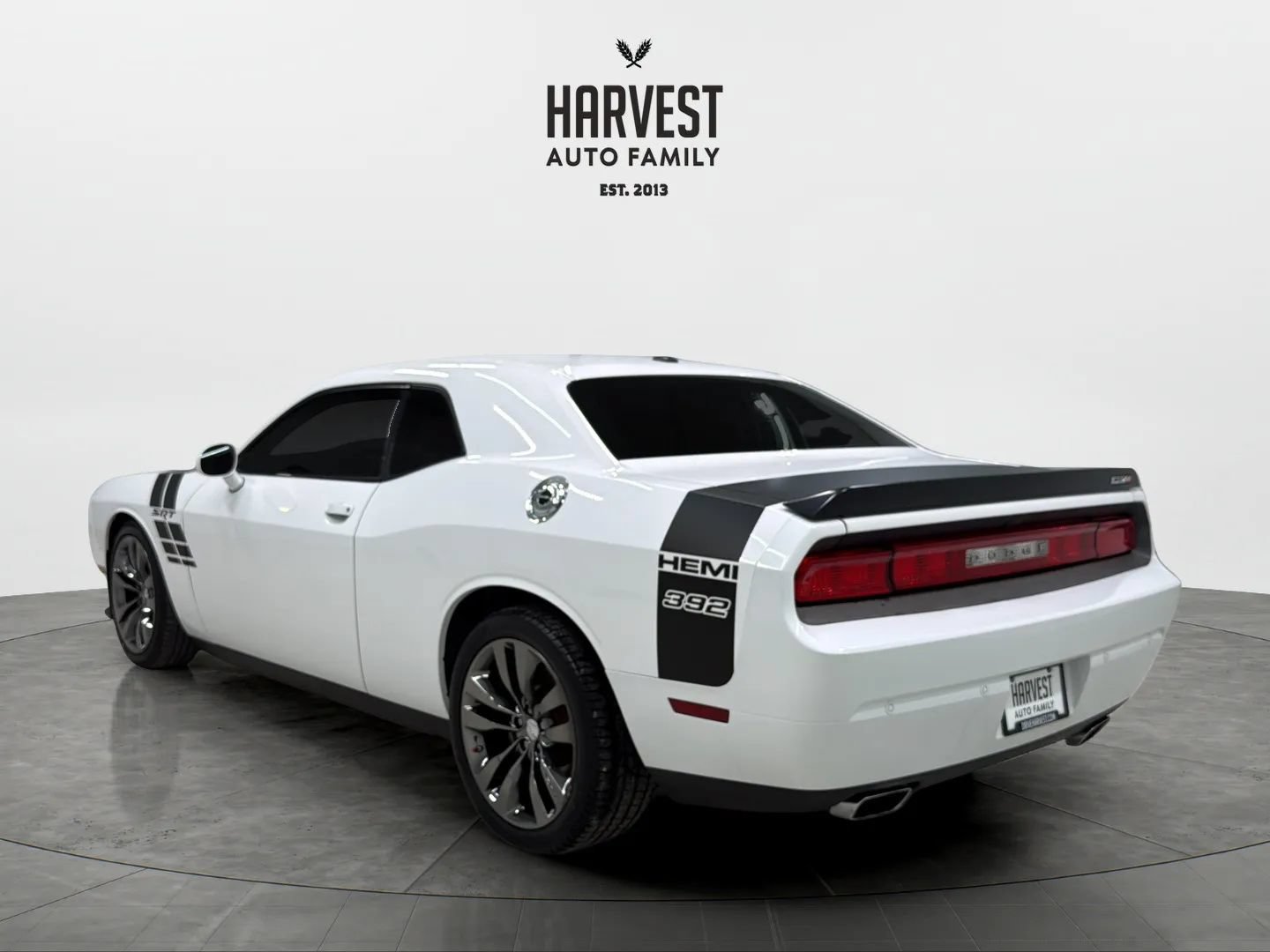 Used 2014 Dodge Challenger SRT8 Core RWD image 4