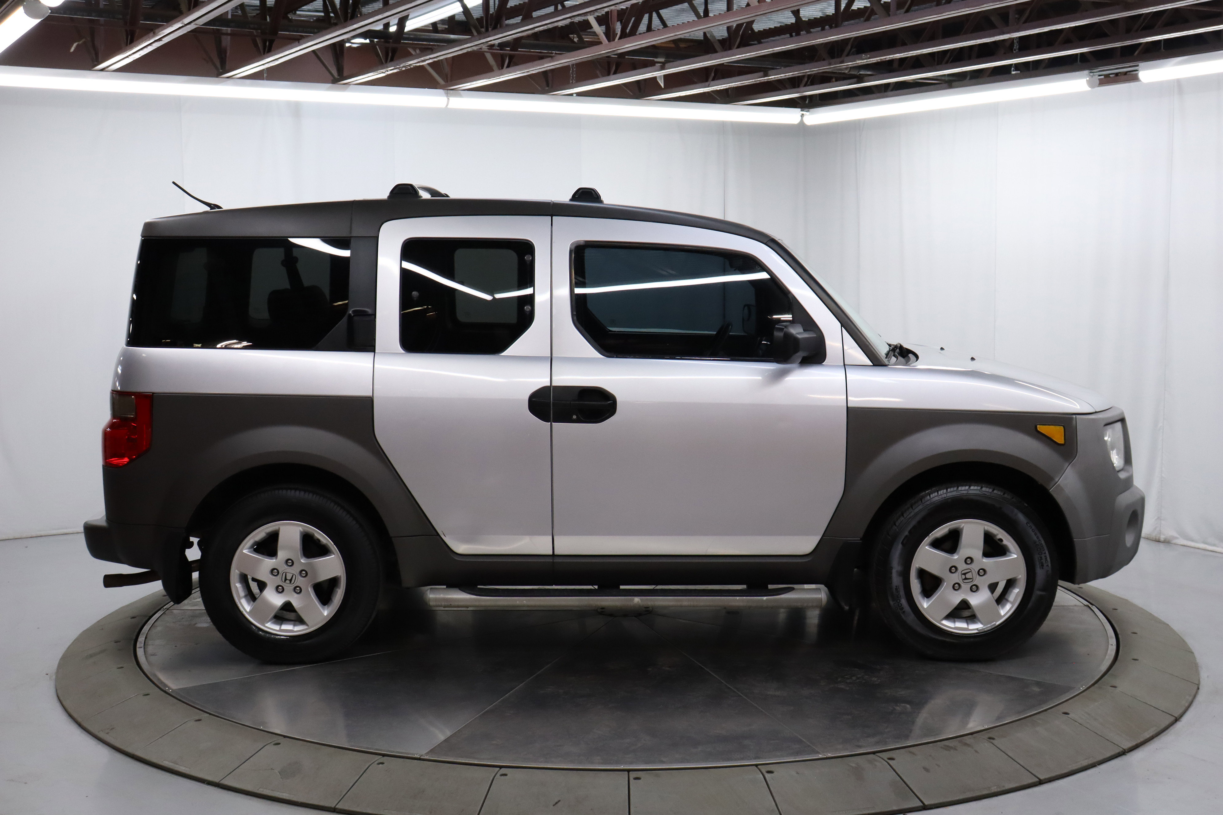Used 2003 Honda Element EX image 8