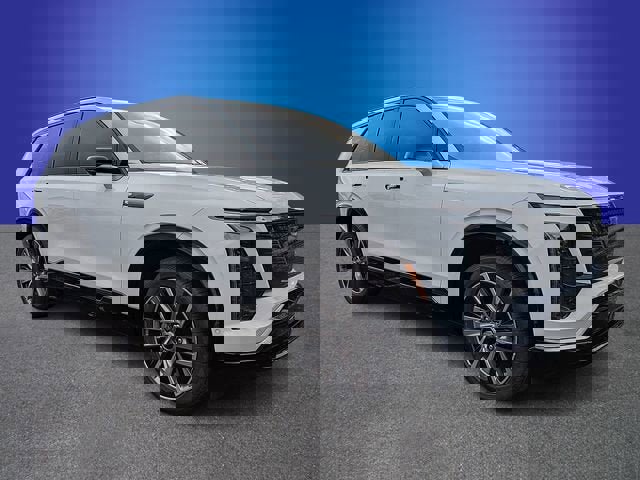 New 2026 Cadillac Vistiq Sport w/ LPO, Floor Liner Package AWD/4WD image 7