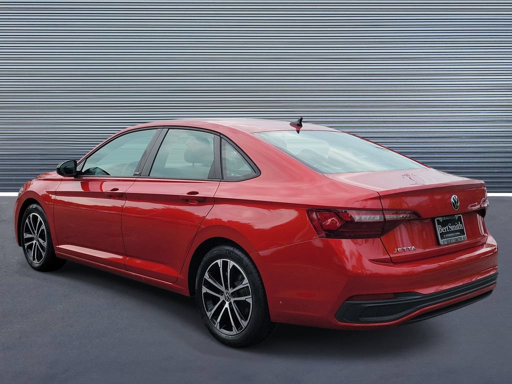 Used 2024 Volkswagen Jetta Sport FWD image 4