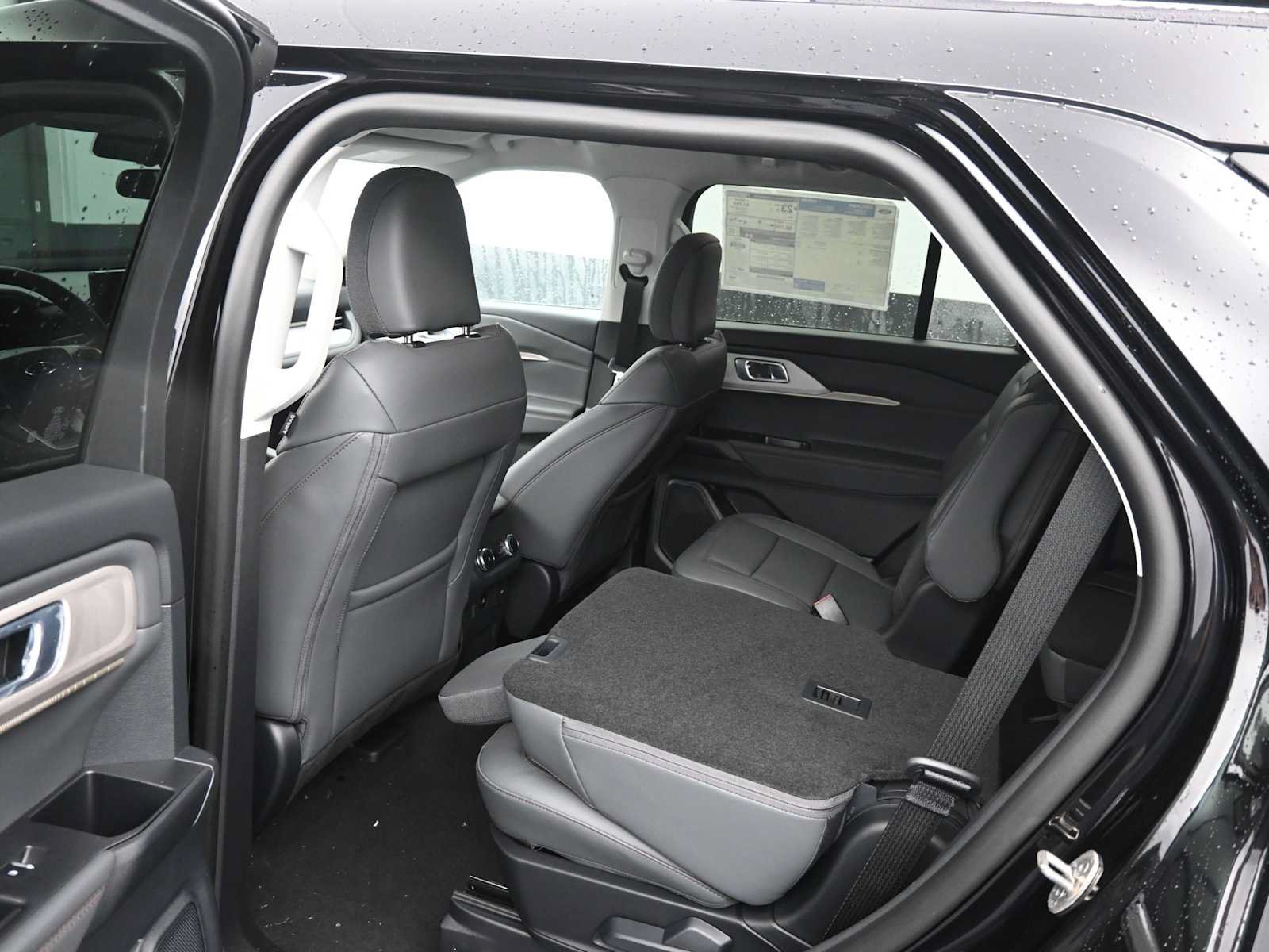 New 2026 Ford Explorer Active w/ Active Comfort Package AWD/4WD image 23