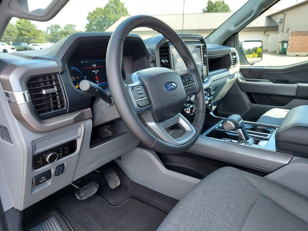 Used 2025 Ford F150 Lightning XLT w/ Max Trailer Tow Package image 21