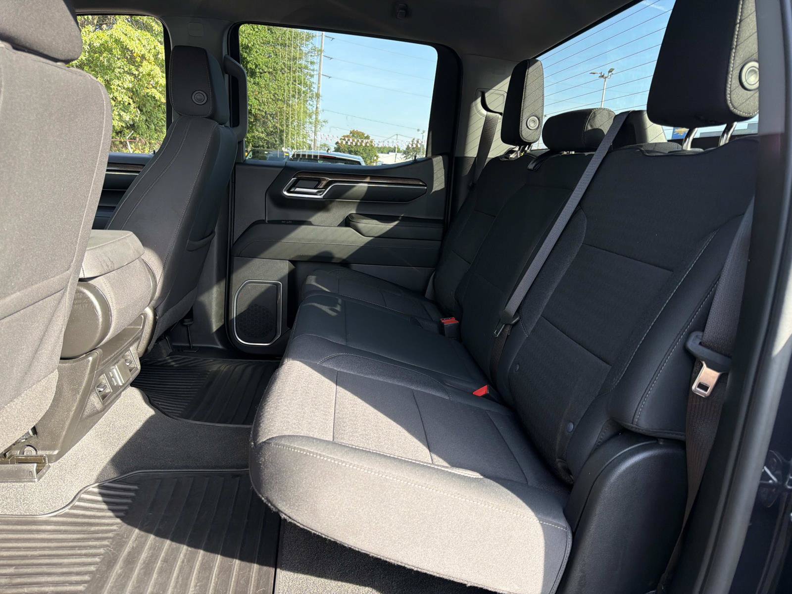 Used 2023 Chevrolet Silverado 1500 RST w/ Z71 Off-Road Package AWD/4WD image 22