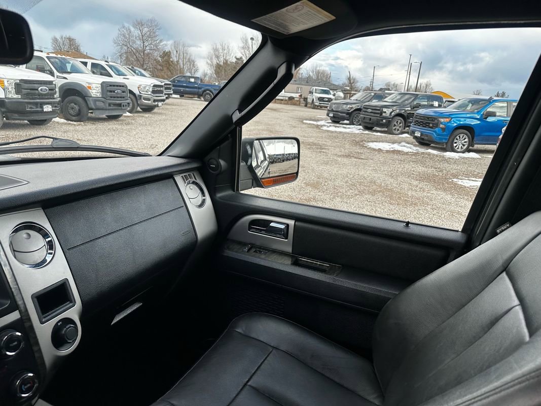 Used 2015 Ford Expedition Limited w/ Equipment Group 301A image 28