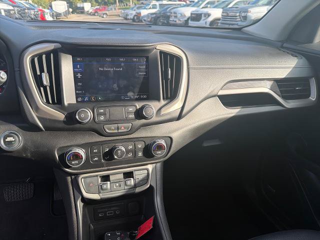 Used 2024 GMC Terrain Denali w/ Denali Premium Package AWD/4WD image 8
