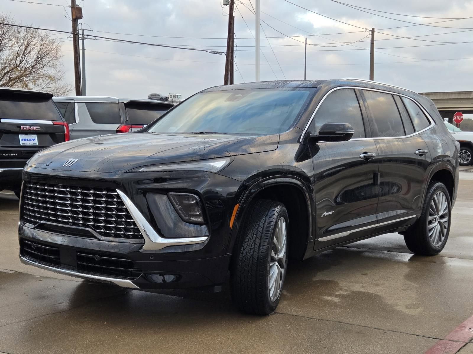Used 2026 Buick Enclave Avenir w/ Super Cruise Package image 2