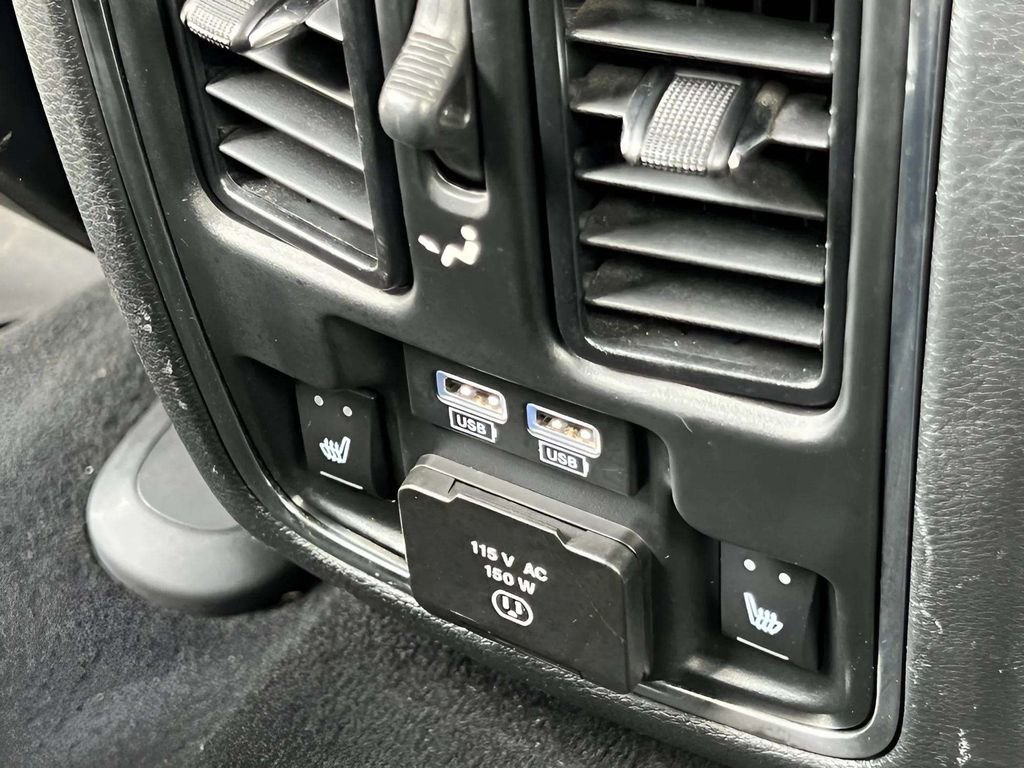 Used 2019 Jeep Grand Cherokee Trailhawk w/ Trailhawk Luxury Group AWD/4WD image 11