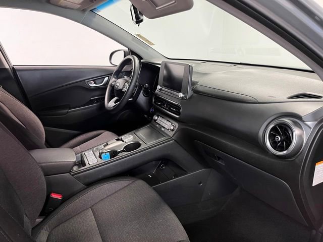 Used 2023 Hyundai Kona SE FWD image 11