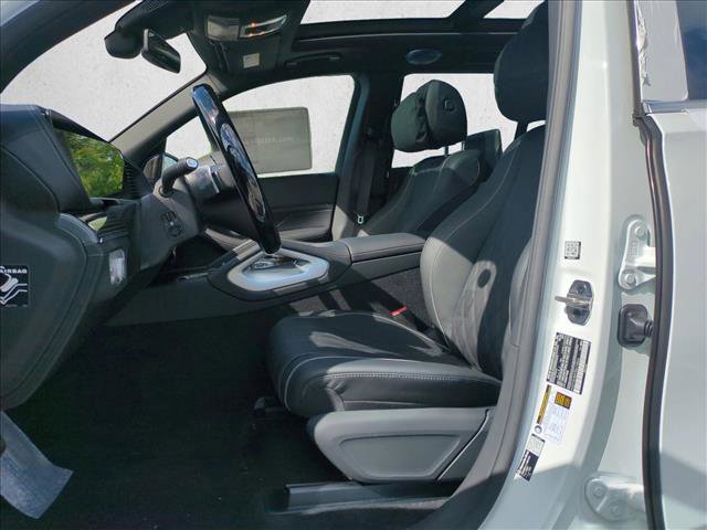 New 2026 Mercedes-Benz Maybach GLS 600 4MATIC image 4