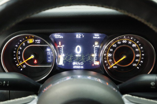 Used 2019 Jeep Wrangler Unlimited Sahara AWD/4WD image 13