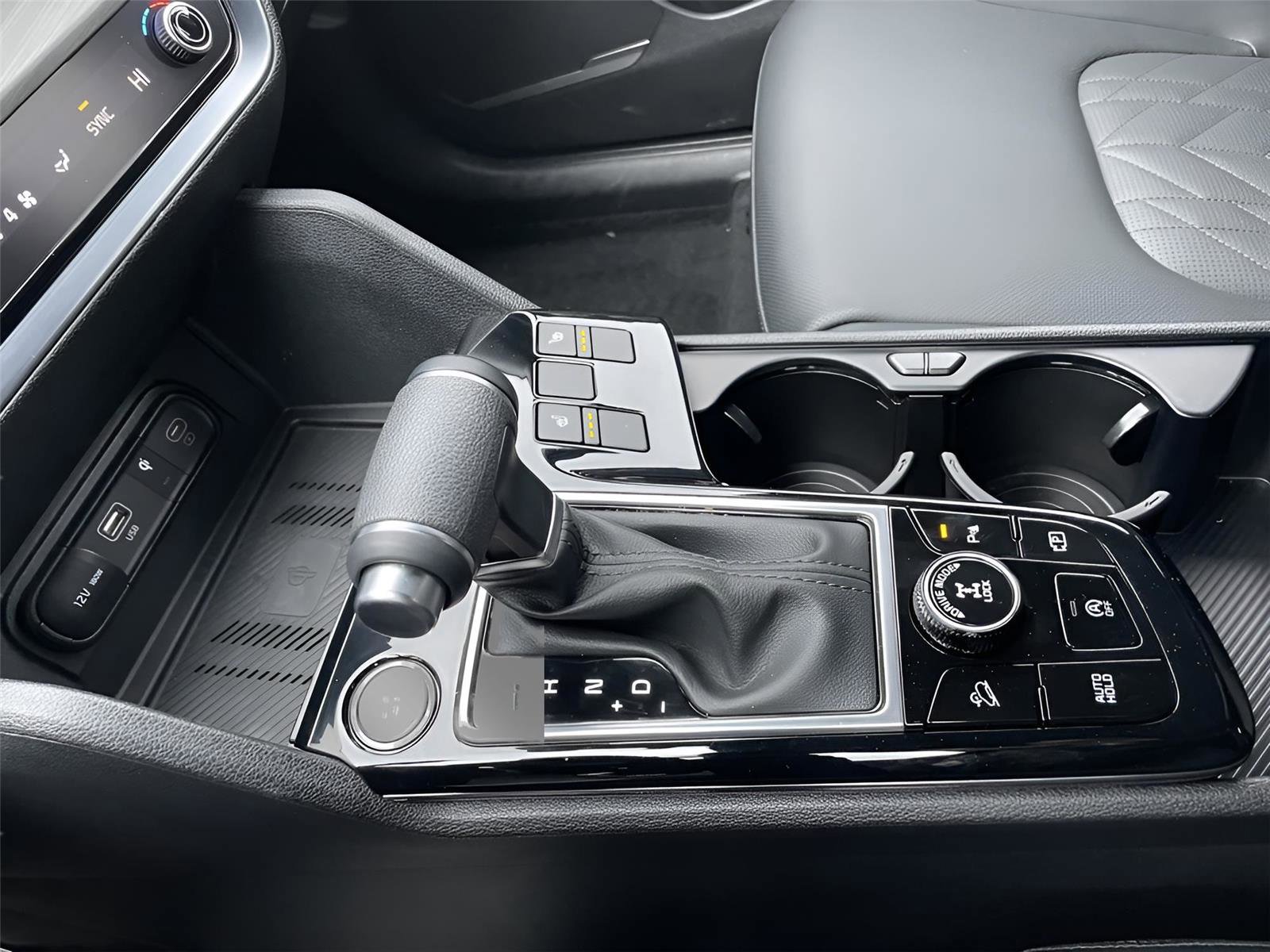 Used 2025 Kia Sportage X-Line image 30