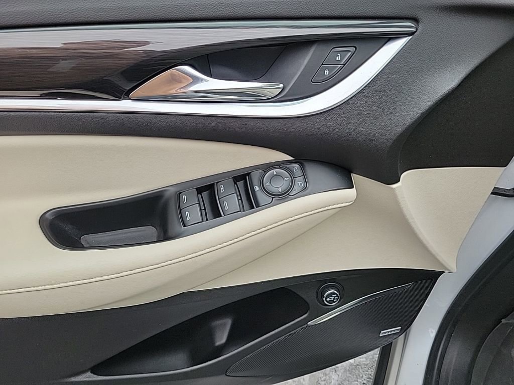 Used 2023 Buick Enclave Essence w/ Experience Buick Package image 6