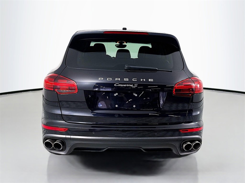 Used 2016 Porsche Cayenne S image 10