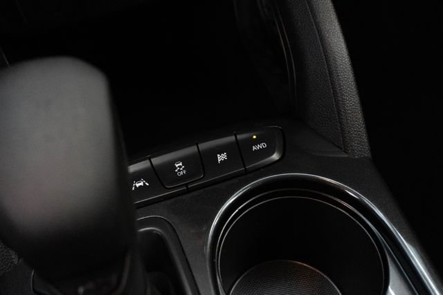 Used 2025 Chevrolet TrailBlazer LT AWD/4WD image 11