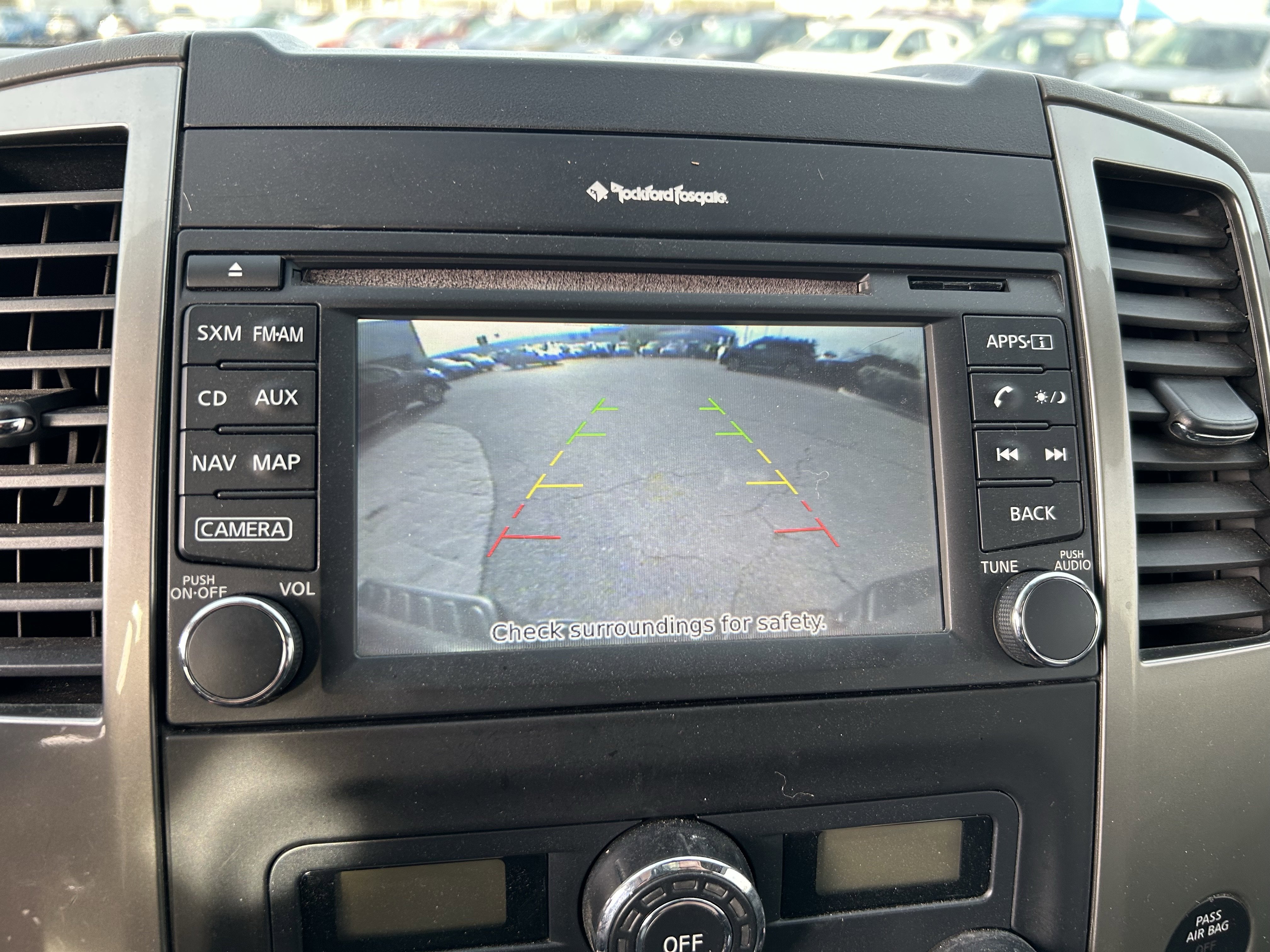 Used 2016 Nissan Frontier SL image 13