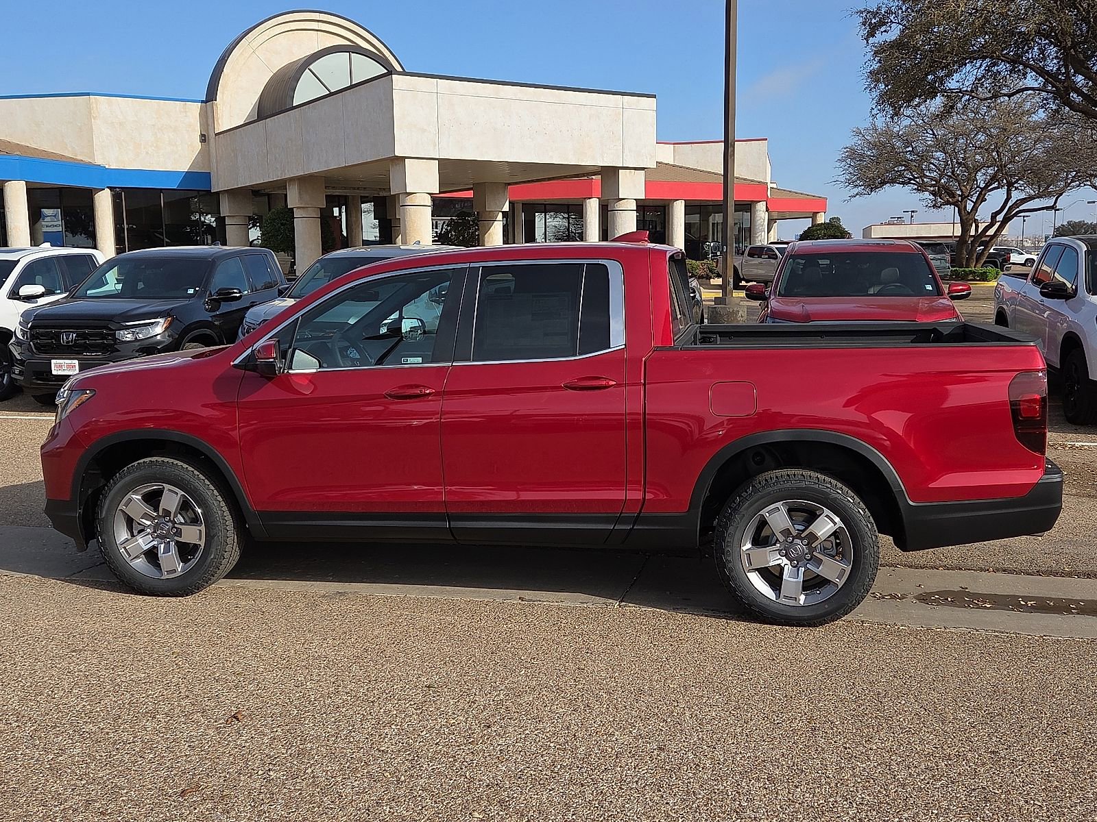 New 2026 Honda Ridgeline RTL image 2