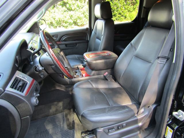 Used 2013 Cadillac Escalade ESV Premium AWD/4WD image 9