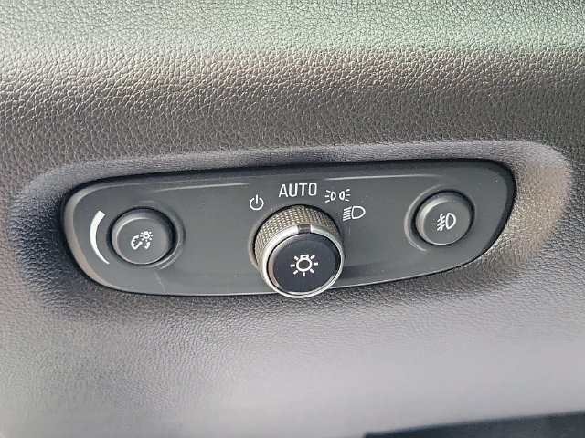 Used 2019 Chevrolet Traverse LT FWD image 10