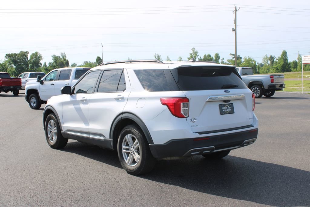 Used 2023 Ford Explorer XLT w/ Equipment Group 202A AWD/4WD image 7