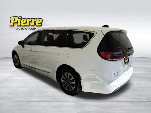 Used 2023 Chrysler Pacifica Limited FWD video 2