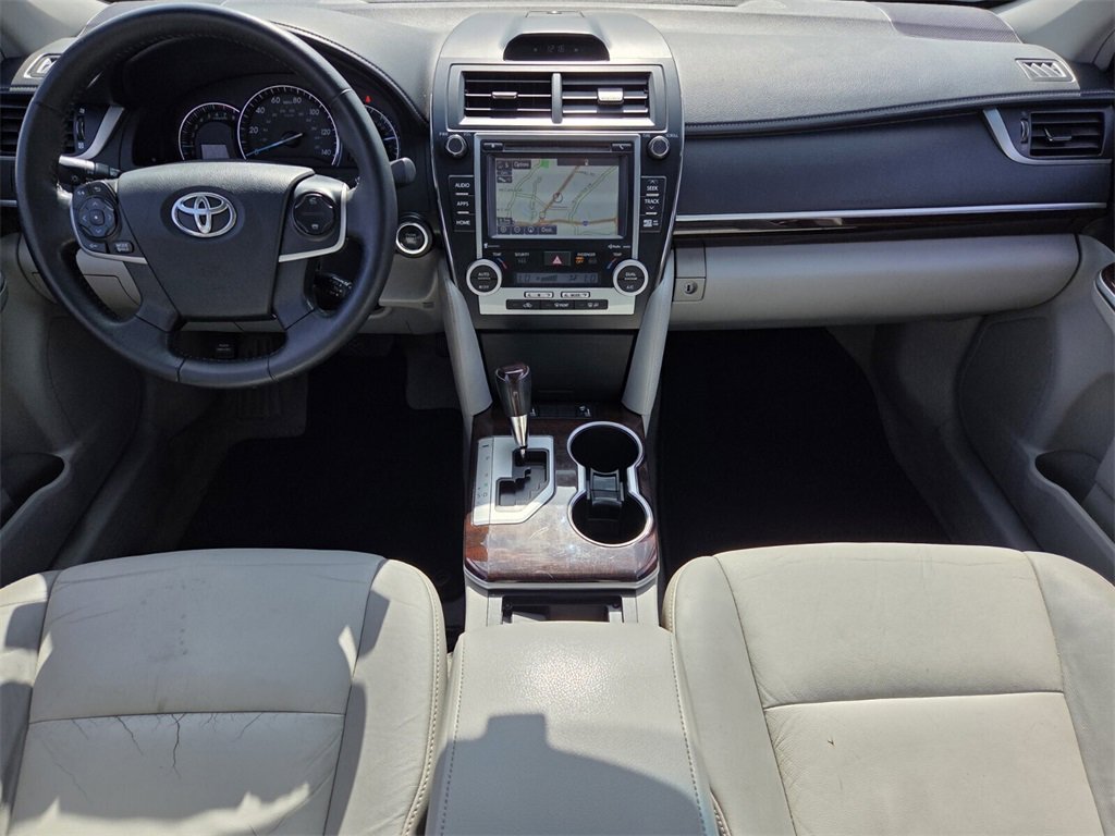 Used 2014 Toyota Camry XLE w/ Leather Package image 8