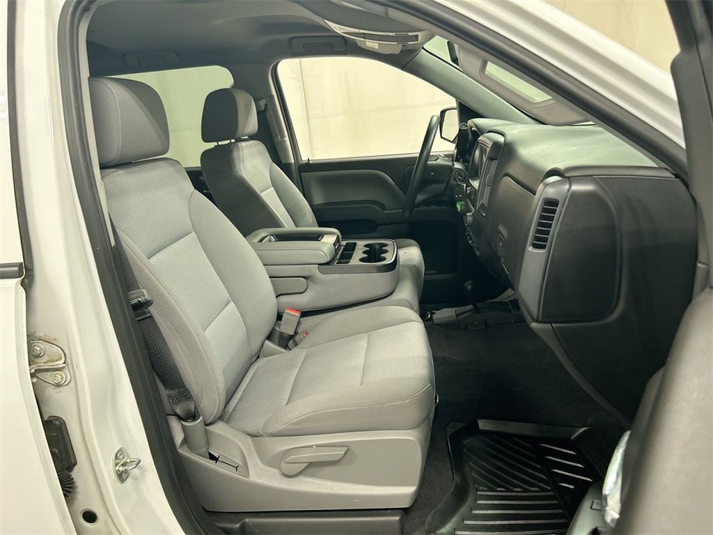 Used 2018 Chevrolet Silverado 1500 Custom w/ Custom Value Package image 22