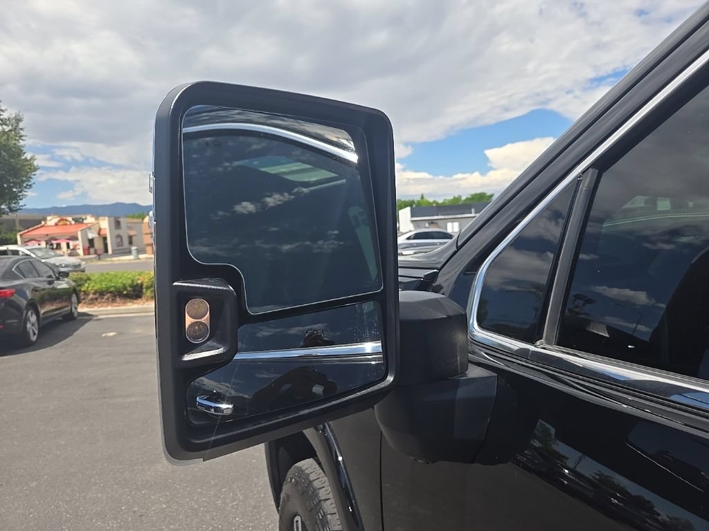 Used 2025 GMC Sierra 3500 Denali Ultimate AWD/4WD image 36