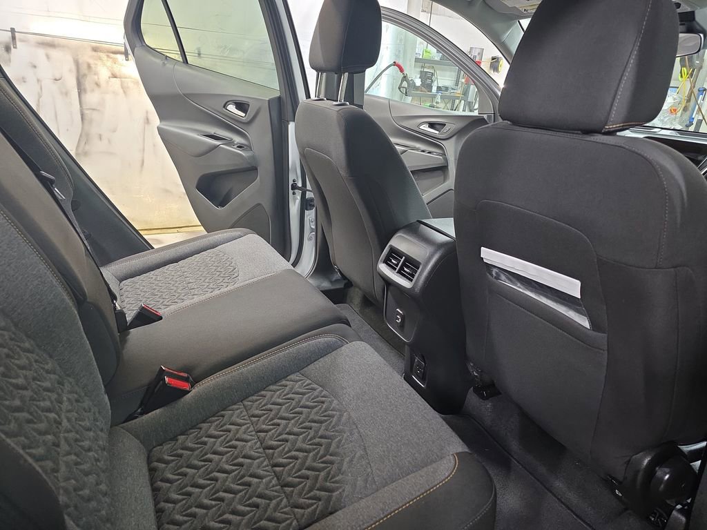 Used 2022 Chevrolet Equinox LT image 11
