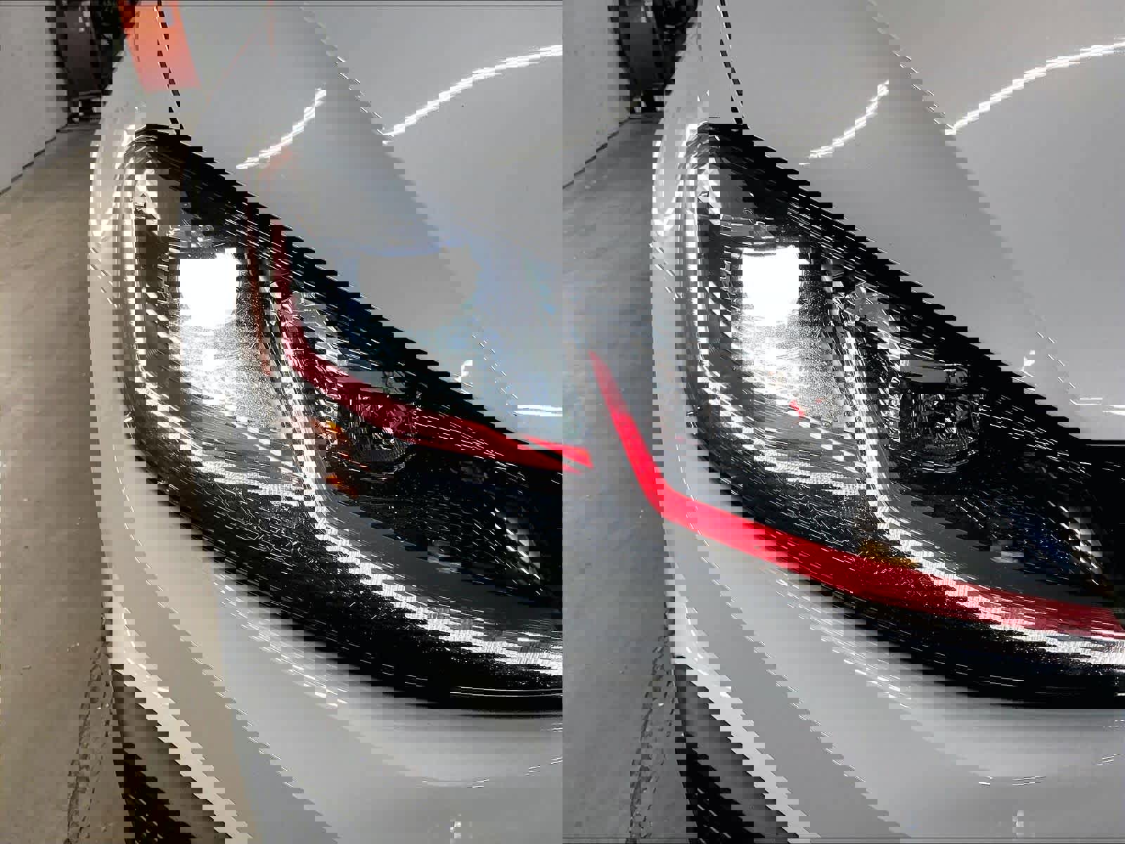 Used 2019 Volkswagen GTI SE image 28